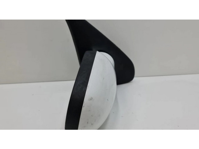 Зеркало электрическое Renault Clio II 1998-2001 года