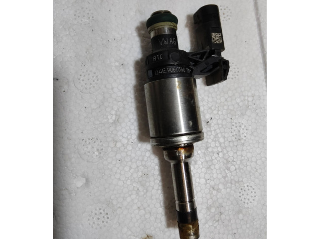 Форсунка 04E906036Q    Skoda Fabia Mk3 (NJ)   
