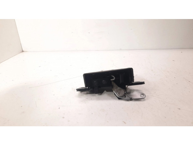 Замок задней крышки