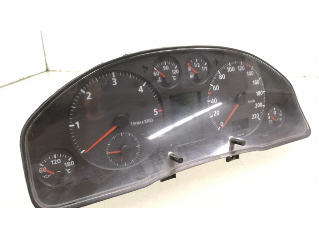 Панель приборов 8D0919033B, 110008698 Audi A4 S4 B5 8D