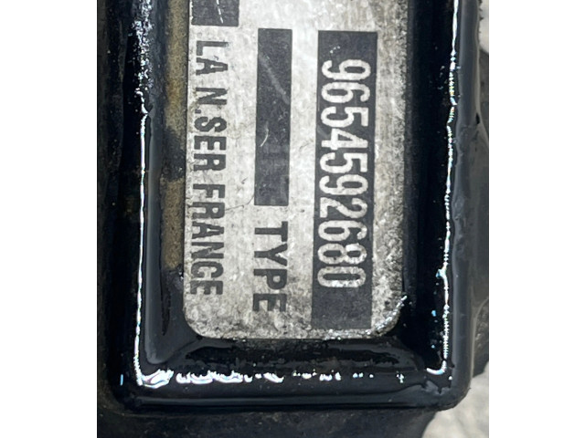 Топливная рампа 9654592680   Volvo V50  