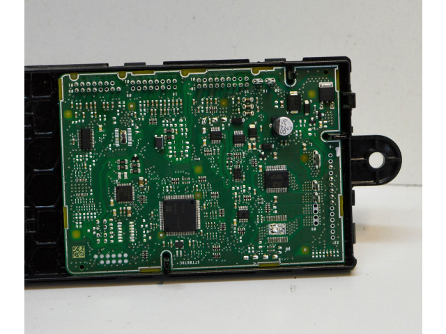 Блок управления климат-контролем 5WA907727P   Volkswagen Golf VIII