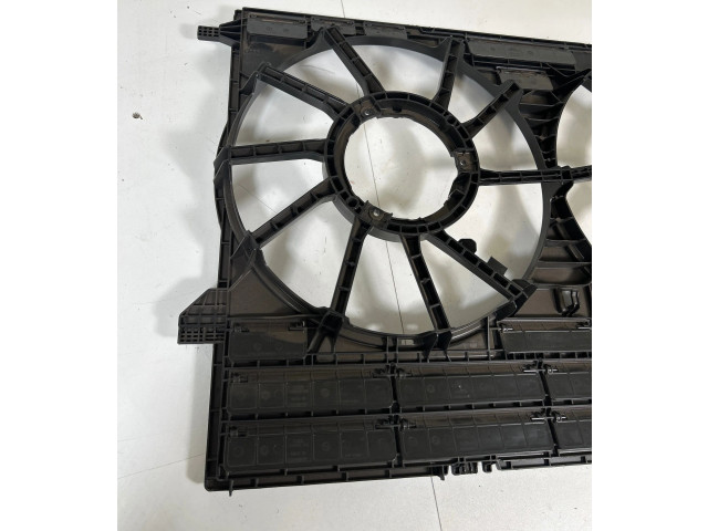Вентилятор радиатора     4M0121207A    Audi Q8 