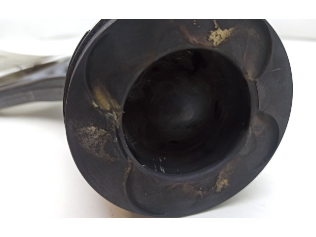 Píst 8370B Mercedes-Benz C W204