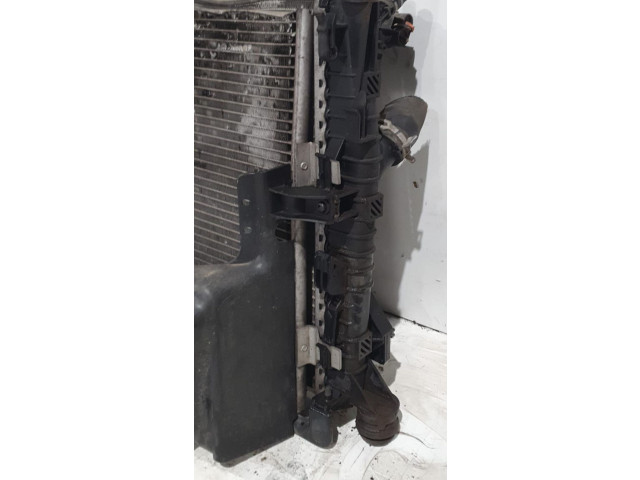 Комплект радиатора    Volvo  C30  2007 - 2010 года