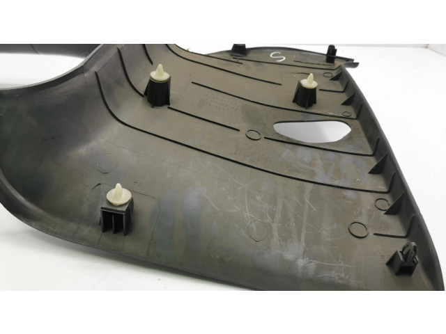 Отделка стойки (B) (верхняя)