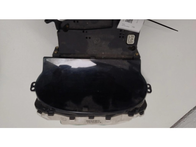 Přístrojová deska Toyota Yaris Verso 2002 8380052510, 4573000421