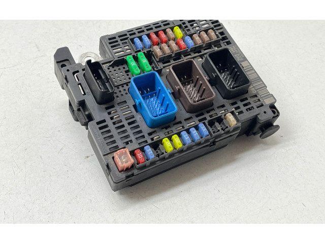 Pojistková skříňka 9811995580, 39518723 Peugeot Traveller 2018