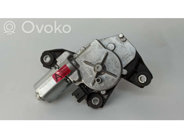 Двигатель стеклоочистителя заднего стекла