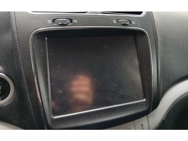 Дисплей       Fiat Freemont