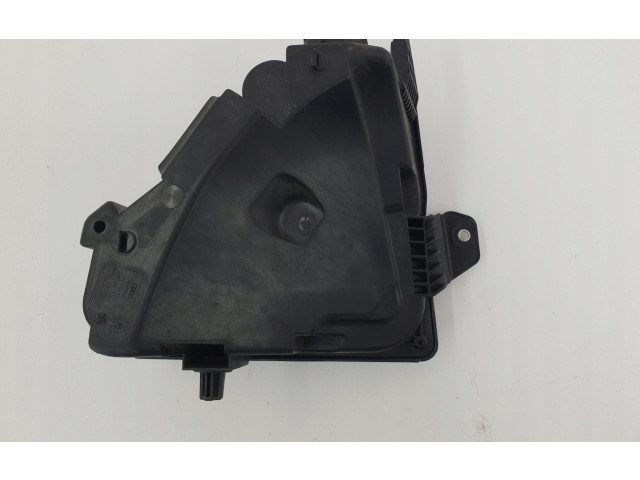   Pojistková skříňka    Audi A8 S8 D4 4H 2013