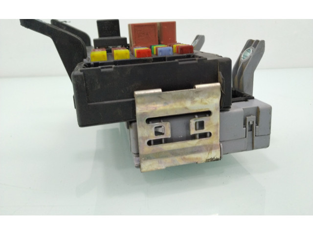 Блок предохранителей 51778008 Fiat Linea