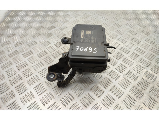 Блок АБС 31329139, P31329139 Volvo V70 2008 - 2013 года