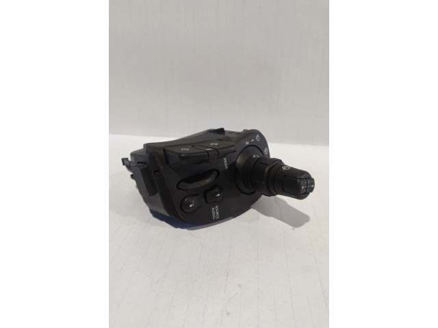 Включатель скорости стеклоочистителей 88103009, 0203080647   Renault Clio III