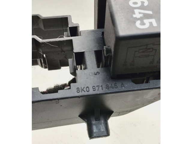 Блок предохранителей 8K0971845A, 645 Audi Q5 SQ5