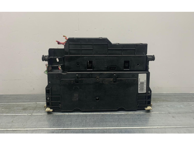 Блок предохранителей    BMW X3 E83    