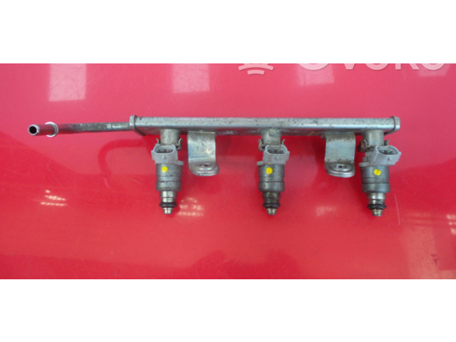 Топливная рампа MN143974-E, MN143974E   Mitsubishi Colt CZ3   для двигателя 3A91