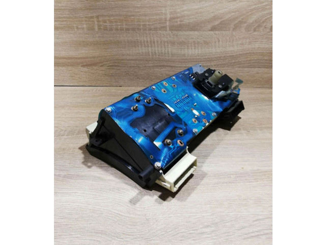 Панель приборов 191919033Q, 6160431004 Volkswagen Golf II