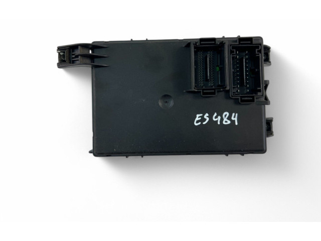 Блок предохранителей 00517187860 Fiat Grande Punto