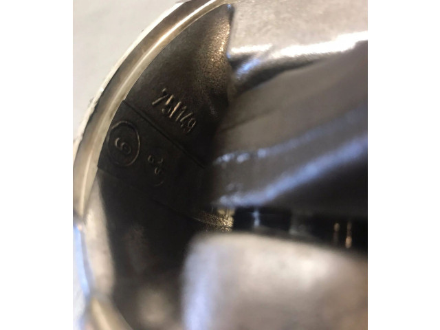 Поршень с шатуном BH02 BH02 Peugeot Partner