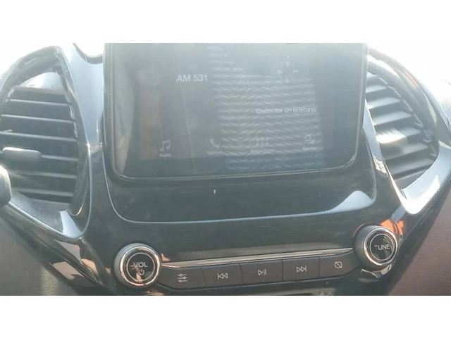 Радио/ проигрыватель CD/DVD / навигация