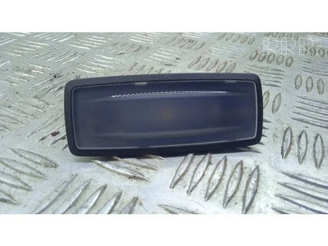 Другой фонарь салона