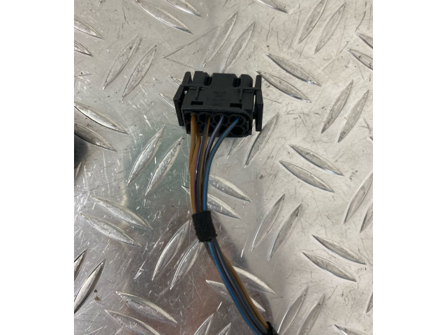 Ручка стеклоочистителей 8360915   BMW Z3 E36