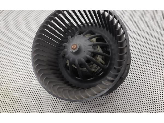 Вентилятор печки       Renault Clio III