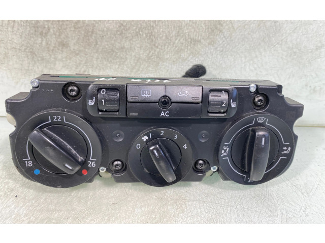 Блок управления климат-контролем    Volkswagen Jetta V