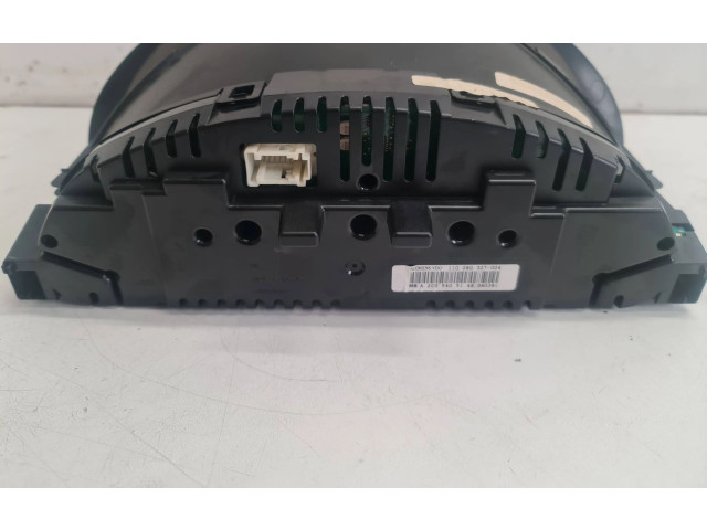 Přístrojová deska  Mercedes-Benz C W203 2006 A2035405148, 110080327004  