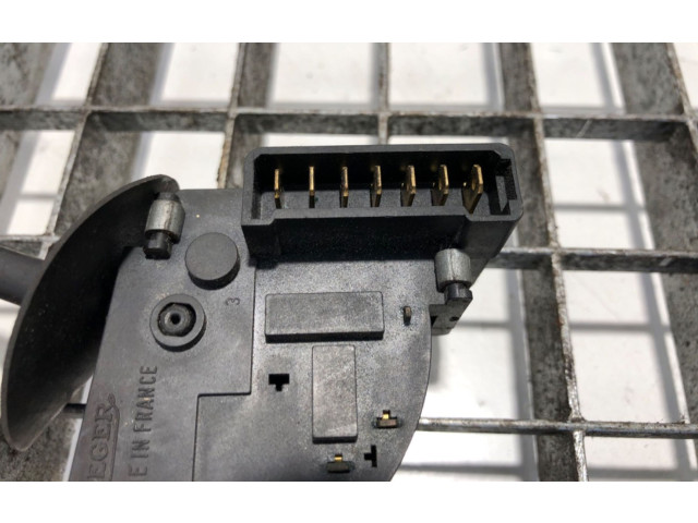 Переключатель дворников Renault Trafic I