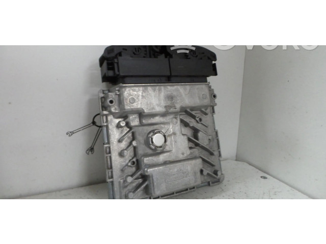 Блок управления двигателя 8V0906259F   Audi A3 S3 8V