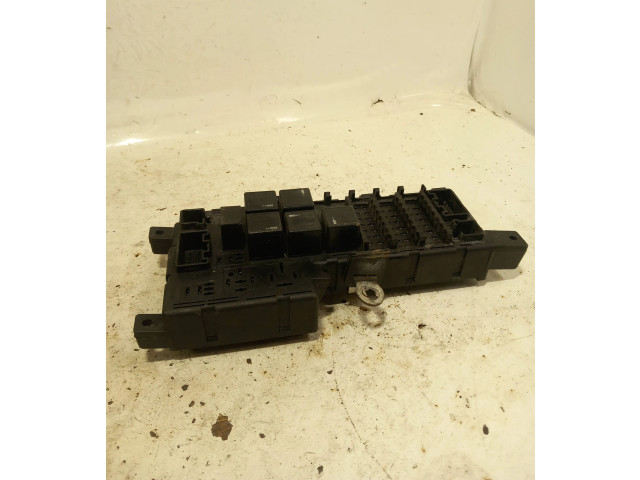 Блок предохранителей 8678449, 518784202 Volvo XC90