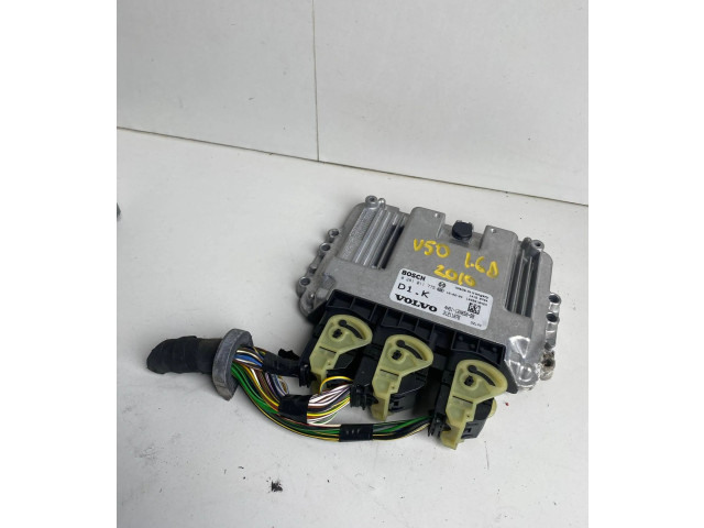 Блок управления двигателя 31211076, 4N5112A650BB   Volvo V50