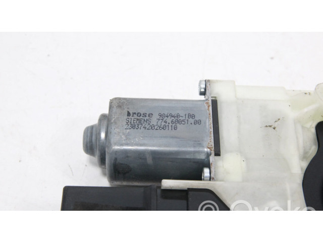 Передний двигатель механизма для подъема окон