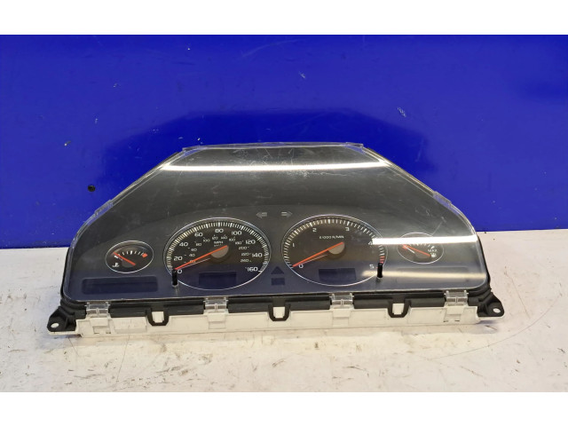 Панель приборов 30682287, 8602886   Volvo V70       