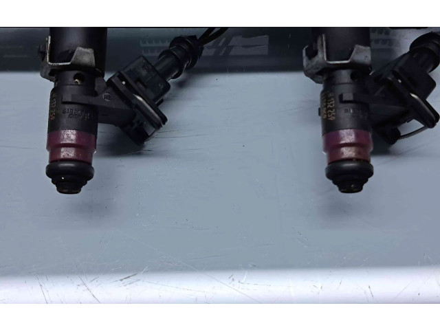 Топливная рампа 8200135504   Renault Megane III  