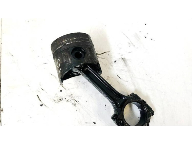 Шатун Mitsubishi Space Wagon для дизельного двигателя 2.0