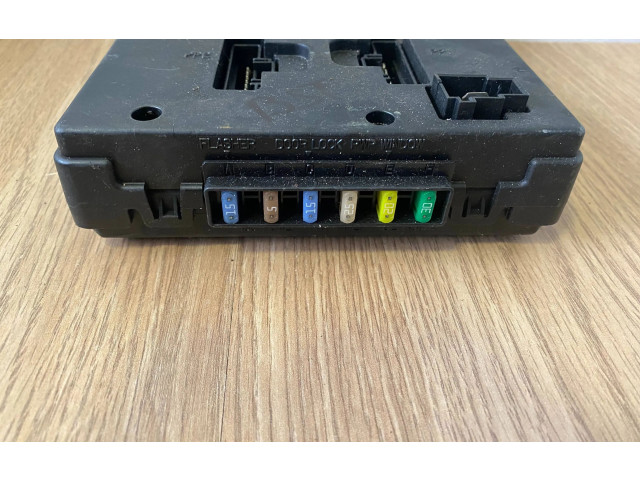 Блок предохранителей 5WY8155B, 96647424 Chevrolet Epica