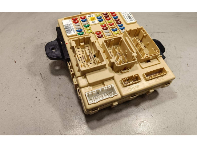 Блок предохранителей 954002P976   KIA Sorento