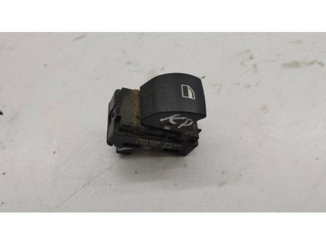 Включатель электрических окон