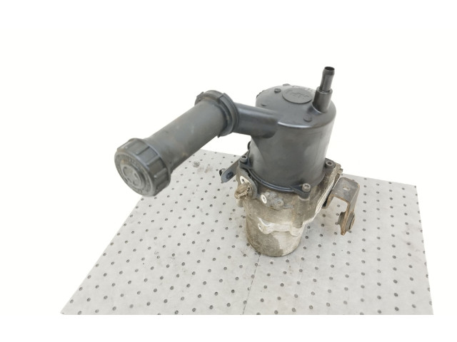 Насос усилителя руля Citroen DS5  2011 - 2018 года 9676772980      