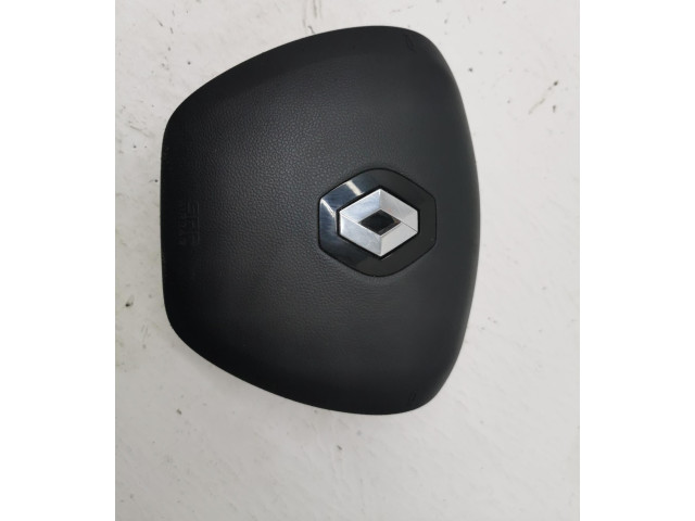 Надувная подушка для руля       Renault Clio IV  2012 -  года   