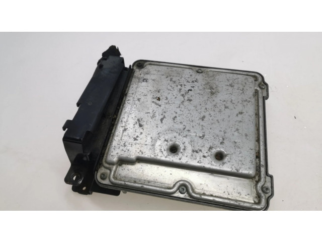 Řídící jednotka 03L906022T, 03L906022G   Audi A5 8T 8F 2009