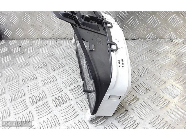 Панель приборов 69199680U, 31254540AA Volvo V70