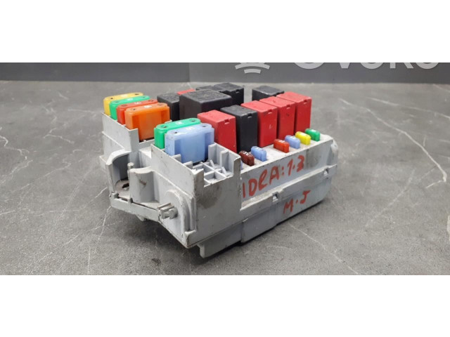 Блок предохранителей 51739431 Fiat Idea