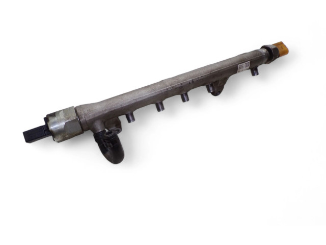 Vstřikovací lišta 03L906051, 03L089H Volkswagen Caddy CAY