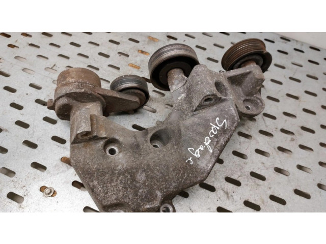 Кронштейн генератора