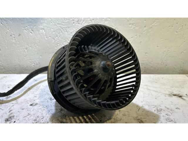 Вентилятор печки 8200486105, 220610 Dacia Sandero
