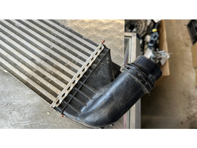 Интеркулер 144960050R Opel Vivaro 1.6